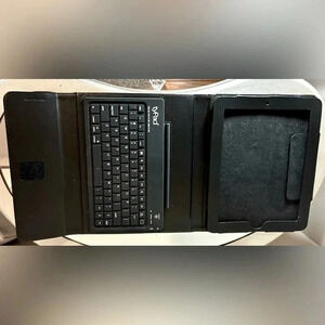 Gently Used TyPad Bluetooth Keyboard and Cover for Ipad.